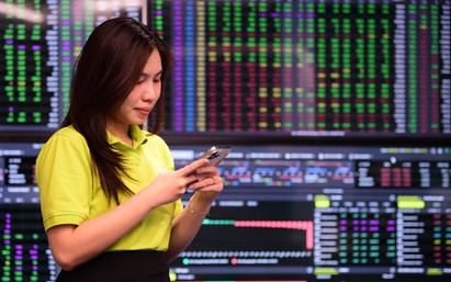 Chứng khoán 30-9: Dòng tiền còn thận trọng, VN-Index có thể tiếp tục rung lắc