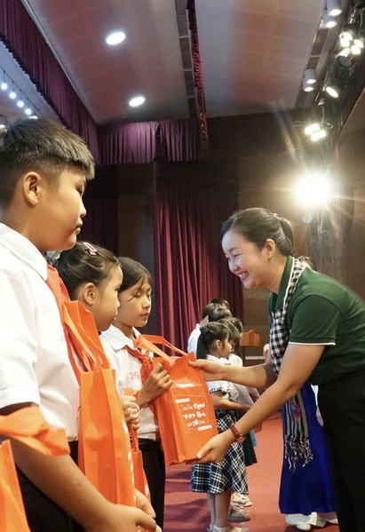 Học bổng Vì tương lai Việt Nam: những mầm xanh vẫn kiên cường giữa bão giông