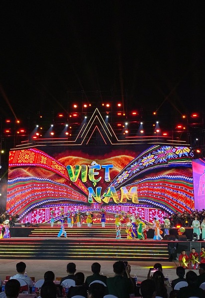 Tối nay 9-8 diễn ra V Concert - Rạng rỡ Việt Nam và chương trình Dưới cờ vinh quang