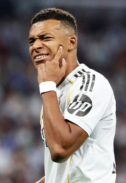 Real Madrid suýt mất điểm trước Rayo Vallecano trong ngày Jude Bellingham gặp chấn thương kỳ lạ