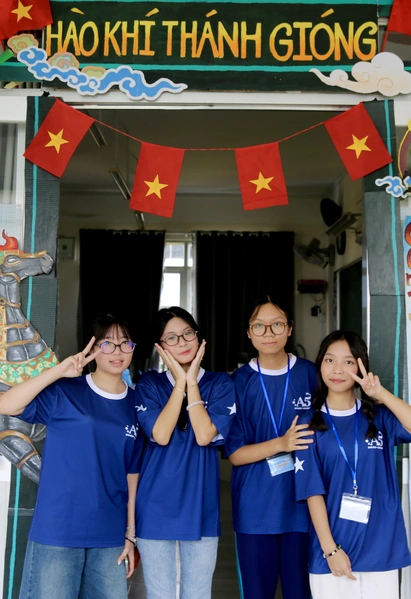 Bùng nổ cùng teen Trường THPT Nam Sài Gòn trong Hội trại truyền thống 26-3