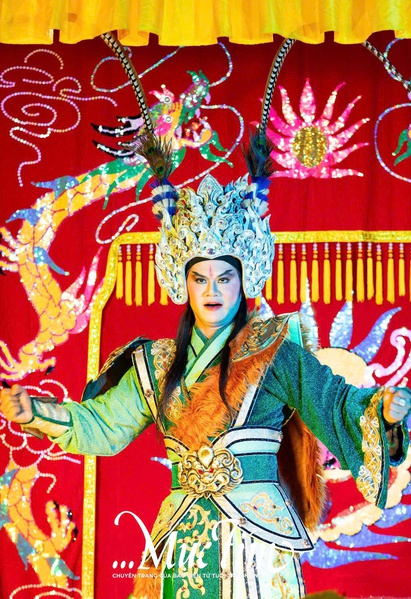 Về Gia Thuận, Đồng Tháp xem hát bội, múa lân tại miếu Bà Chúa Xứ