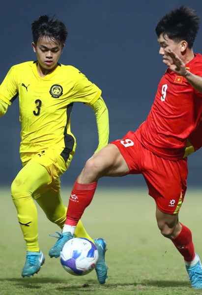 15h30 hôm nay 13-4, xem U17 Việt Nam đấu Malaysia trên kênh nào?