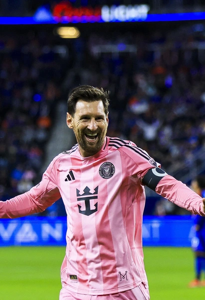 Messi im tiếng, Inter Miami vẫn thắng ở MLS
