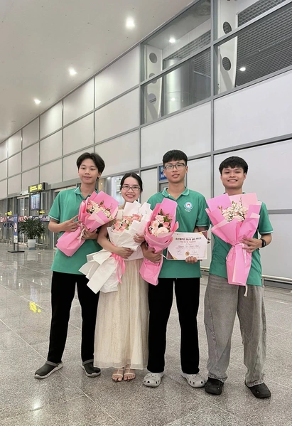 Ba người bạn thân Trường THPT Phan Châu Trinh cùng tỏa sáng tại kỳ thi Olympic 30-4