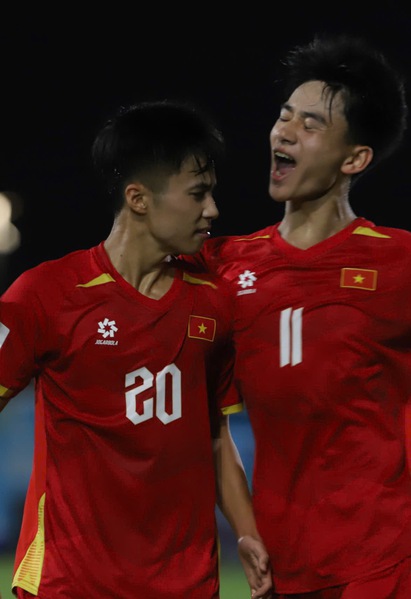 Trực tiếp U17 châu Á: U17 Việt Nam 0-1 U17 UAE (H1)