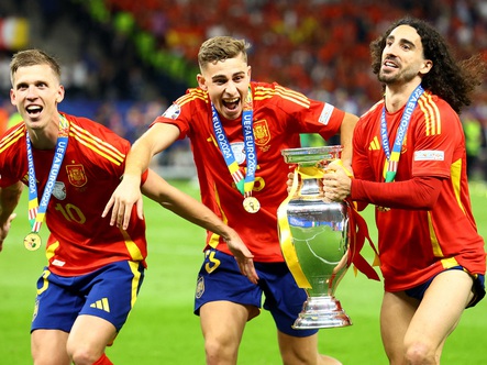 Những ngôi sao đổi đời sau Euro 2024