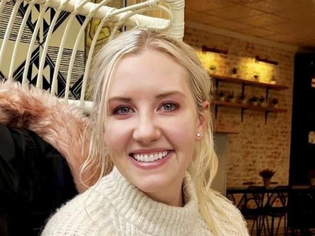 Bị 'lêu lêu' vì 35 tuổi vẫn... còn trinh