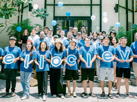 Hai bạn trẻ Vĩnh Long và Fintech Hello Clever được ưa chuộng tại Úc
