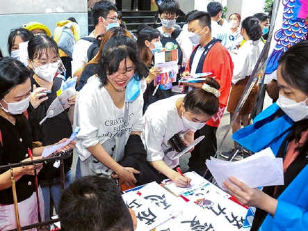 Đầy kinh nghiệm hoạt động vẫn trầy trật tìm việc làm