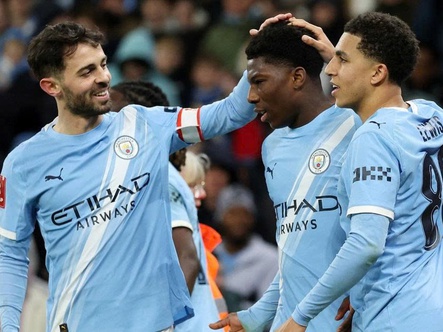 ‘Mưa bàn thắng’ vào lưới Exeter giúp Man City ghi dấu lịch sử FA Cup