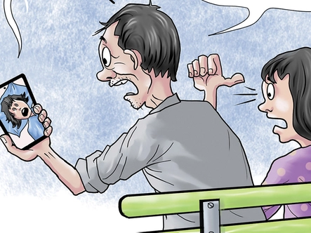 Con gái 'phân thân' nằm viện khiến ông bố hú hồn