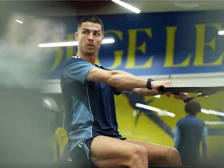 Ronaldo vẫn ở Saudi Arabia giữa tin đồn rời Trung Đông