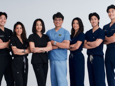 Cả gia đình 7 thành viên đều làm bác sĩ