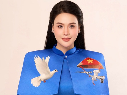 Nhật Huyền trở lại với 8 khúc ca yêu nước