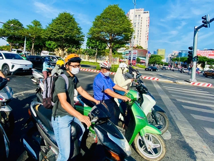 Nhờ đâu người Đà Nẵng đi đúng làn, dừng đúng vạch, nhường nhau trên đường?