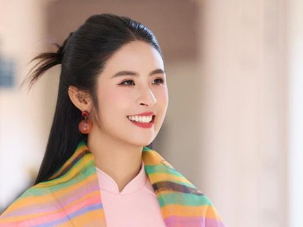 Hoa hậu Ngọc Hân tiếp sức bệnh nhi ung thư: Truyền lửa yêu thương từ trái tim đến trái tim