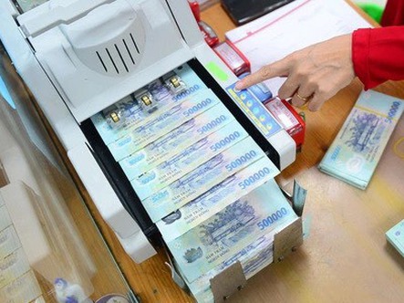 Người dân gửi hơn 10,5 triệu tỉ đồng vào ngân hàng, bỏ xa doanh nghiệp