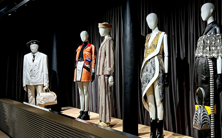 Pháp dán 'điểm tác động môi trường' lên quần áo