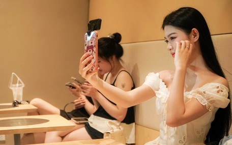 Trào lưu '4 không', giá trị sống ảo, bạo lực mạng, tri thức giả bủa vây giới trẻ