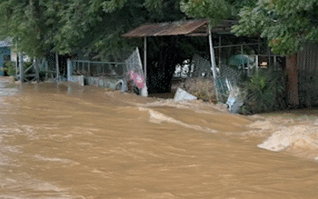 Vào những làng quê bỗng chốc trắng tay trong lũ dữ Phan Rang
