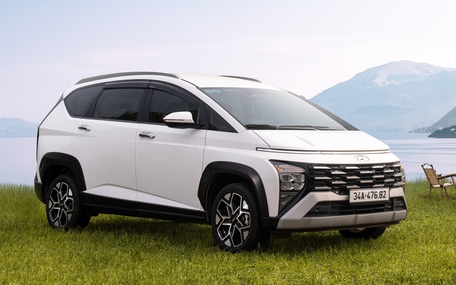 Hyundai Stargazer 2025 giảm giá tới 50 triệu, 31 vị trí chứa đồ, có ADAS