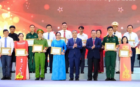 Giao lưu điển hình học tập và làm theo lời Bác khu vực phía Nam: Hạnh phúc - đích đến của mọi nỗ lực