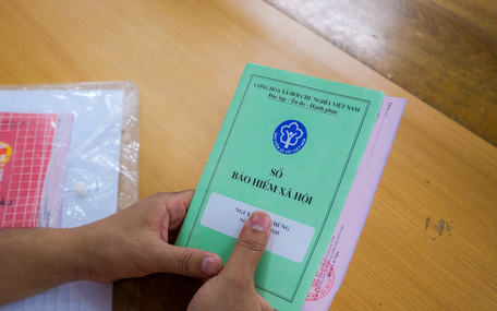 49 tuổi, nghỉ việc có được nhận lương hưu không?