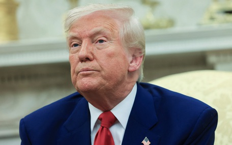 NÓNG: Ông Trump áp thuế Trung Quốc 125%, tạm dừng áp thuế 90 ngày với hơn 75 nước 'không trả đũa'