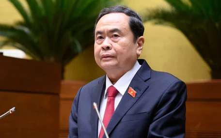 Chủ tịch Quốc hội: Nhiều cán bộ, đảng viên đã tự nguyện hy sinh quyền lợi vì sự phát triển chung