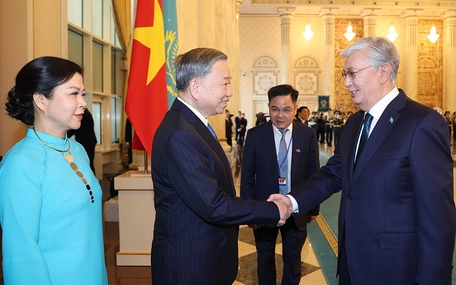 Kazakhstan trở thành Đối tác chiến lược đầu tiên của Việt Nam tại Trung Á