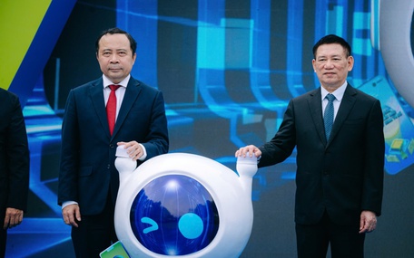 300 chuyên gia hiến kế tại hội thảo "Thanh toán không tiền mặt: Động lực tăng trưởng kinh tế số"