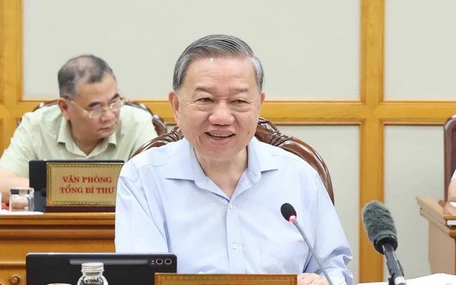 Tổng Bí thư Tô Lâm chủ trì họp Bộ Chính trị về sắp xếp tổ chức bộ máy và đơn vị hành chính