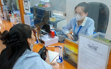 Tin tức sáng 13-7: Làm part-time cũng phải đóng bảo hiểm thất nghiệp