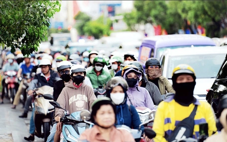 Hà Nội cấm xe máy chạy xăng trong khu vực vành đai 1, TP.HCM thì sao?