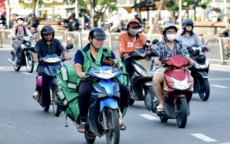 Hạn chế xe xăng ở TP.HCM sẽ bắt đầu từ ai và khu vực nào?