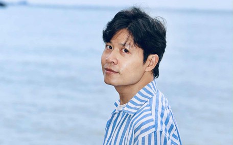 Nhạc sĩ Nguyễn Văn Chung nhận quà đặc biệt từ Trường Sa