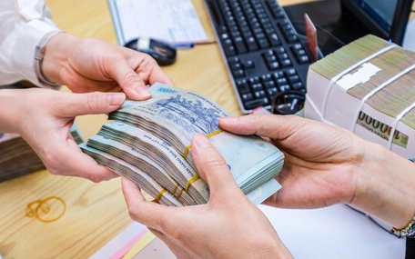Bố trí hơn 76.000 tỉ đồng tăng lương cho cán bộ, công chức, viên chức