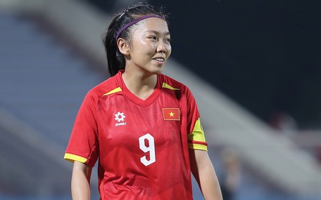 HLV Mai Đức Chung: 'Tôi chỉ còn cách động viên Huỳnh Như'