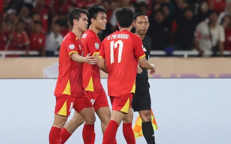 U23 Việt Nam - U23 Indonesia (hiệp 2) 1-0: 45 phút thử thách