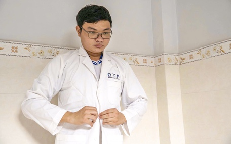Không chỉ cứu tôi học phí năm đầu, Tuổi Trẻ còn tặng cho tôi 'người cha'
