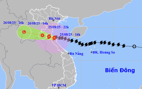 Vì sao gió bão số 5 giảm hai cấp trước khi cập bờ?
