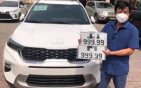 Đổi biển số xe nền vàng sang nền trắng được không?
