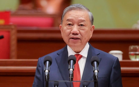 Vững bước dưới cờ Đảng