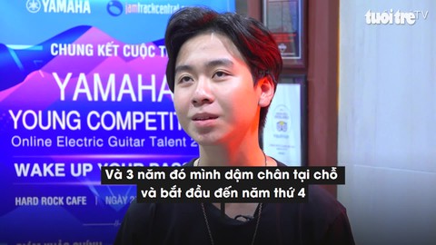 Bạn trẻ đam mê guitar điện – càng khó càng mê