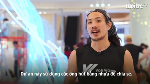 Nghệ sĩ quốc tế Von Wong “rẽ sóng biển nhựa” với hơn 100.000 ống hút tái chế tại Việt Nam