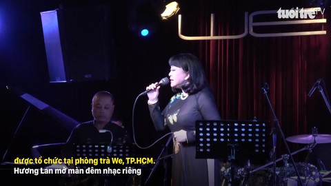 Hương Lan hát hơn 20 bài trong đêm nhạc riêng “Buồn trong kỷ niệm”
