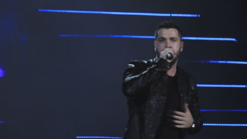 Giải trí 24h: “Hoàng tử ballad” Shayne Ward làm nức lòng khán giả Việt Nam