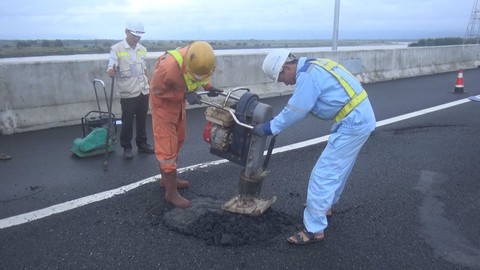 Lại xuất hiện ổ trâu, ổ gà trên cao tốc Đà Nẵng – Quảng Ngãi