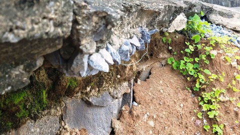Di tích Quốc gia Vịnh Mốc bị đe dọa vì sạt lở